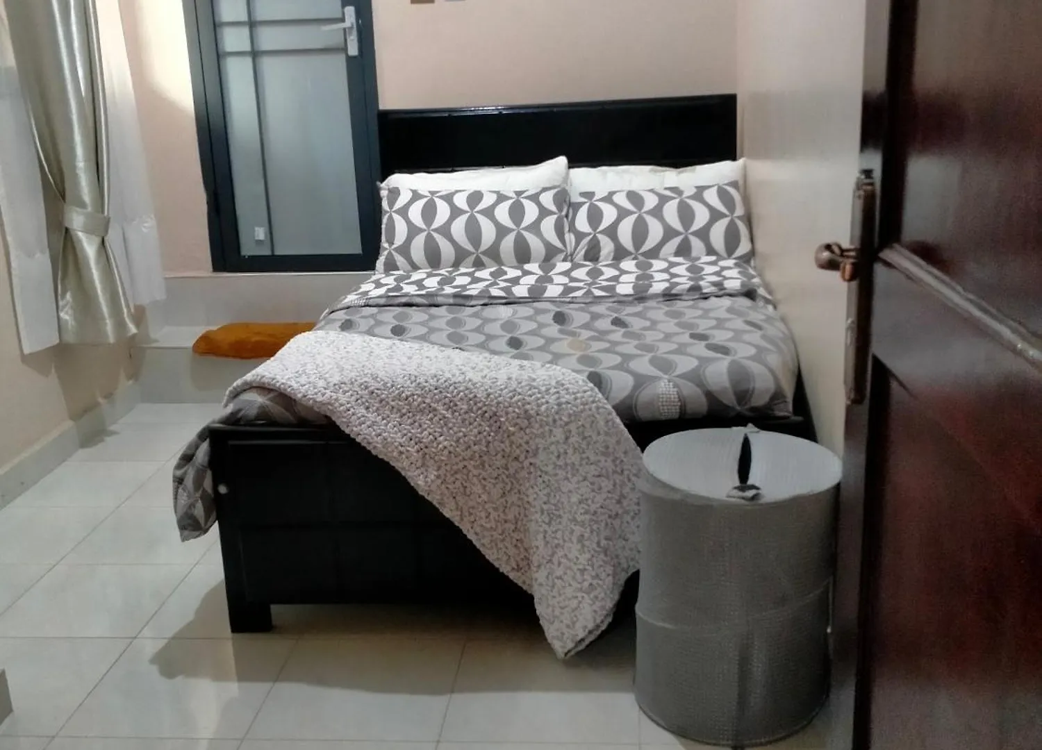 קמפאלה Kiarahomes